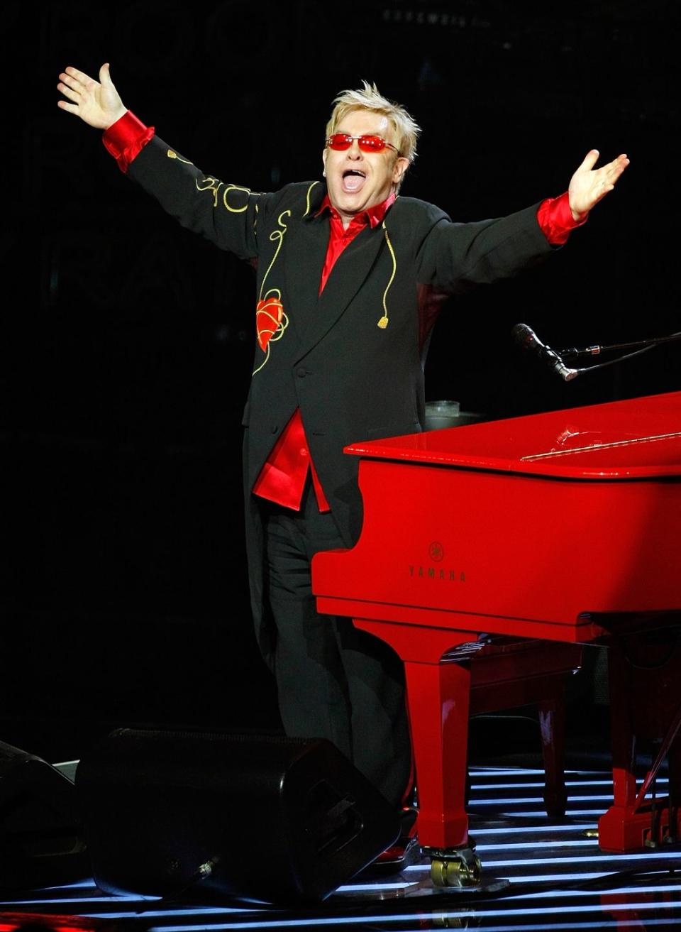 elton john's final bow at caesars palace