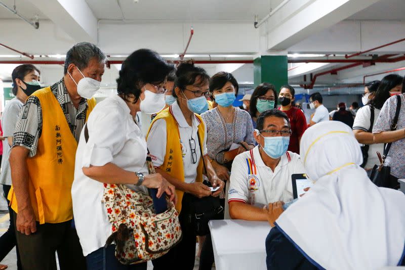 Mass vaccination program for clergy at the Grand Istiqlal Mosque in Jakarta