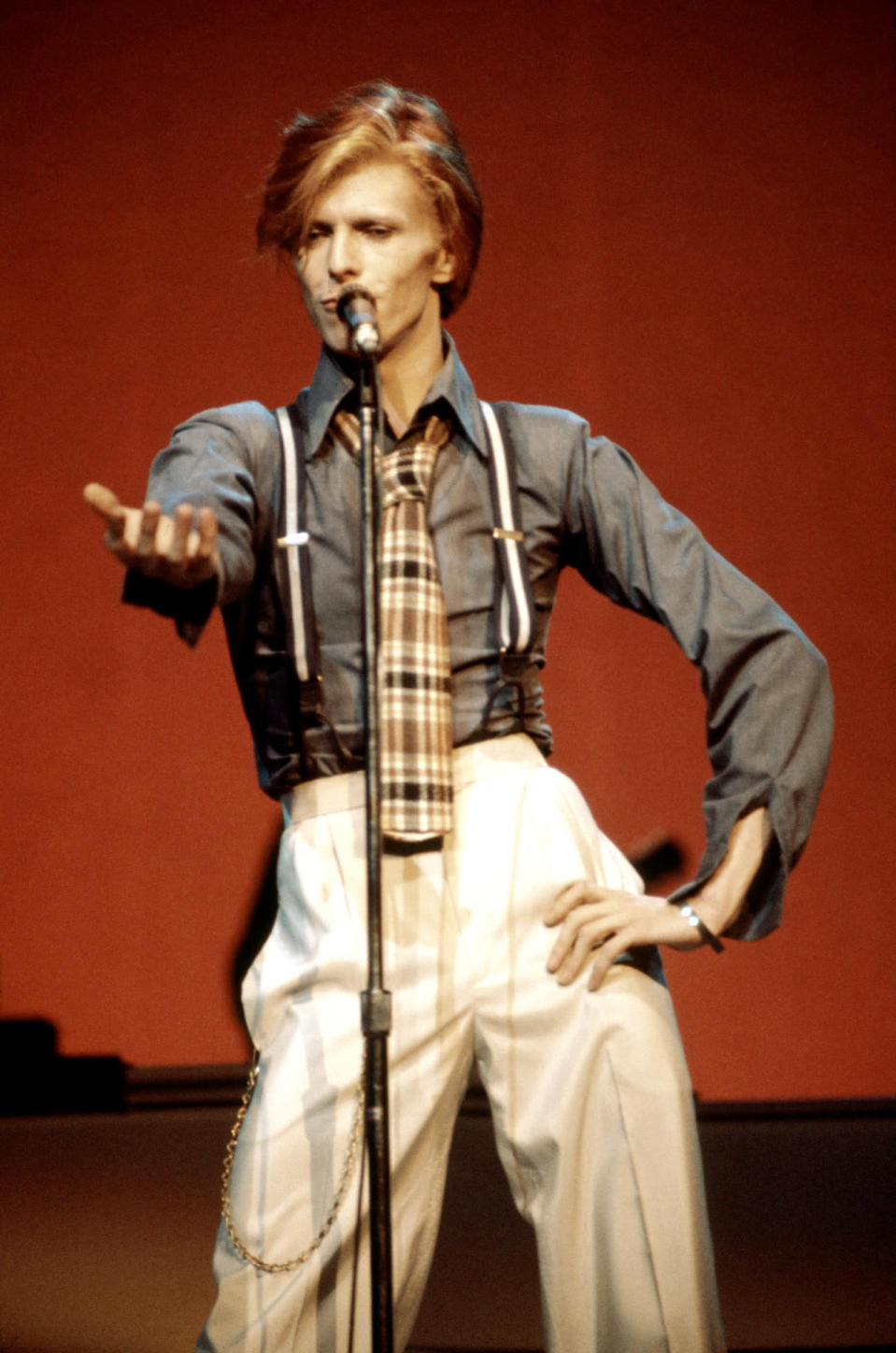 David Bowie Cleans Up (Sort of)