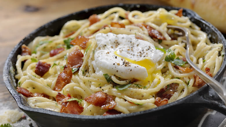 Pasta with eggs