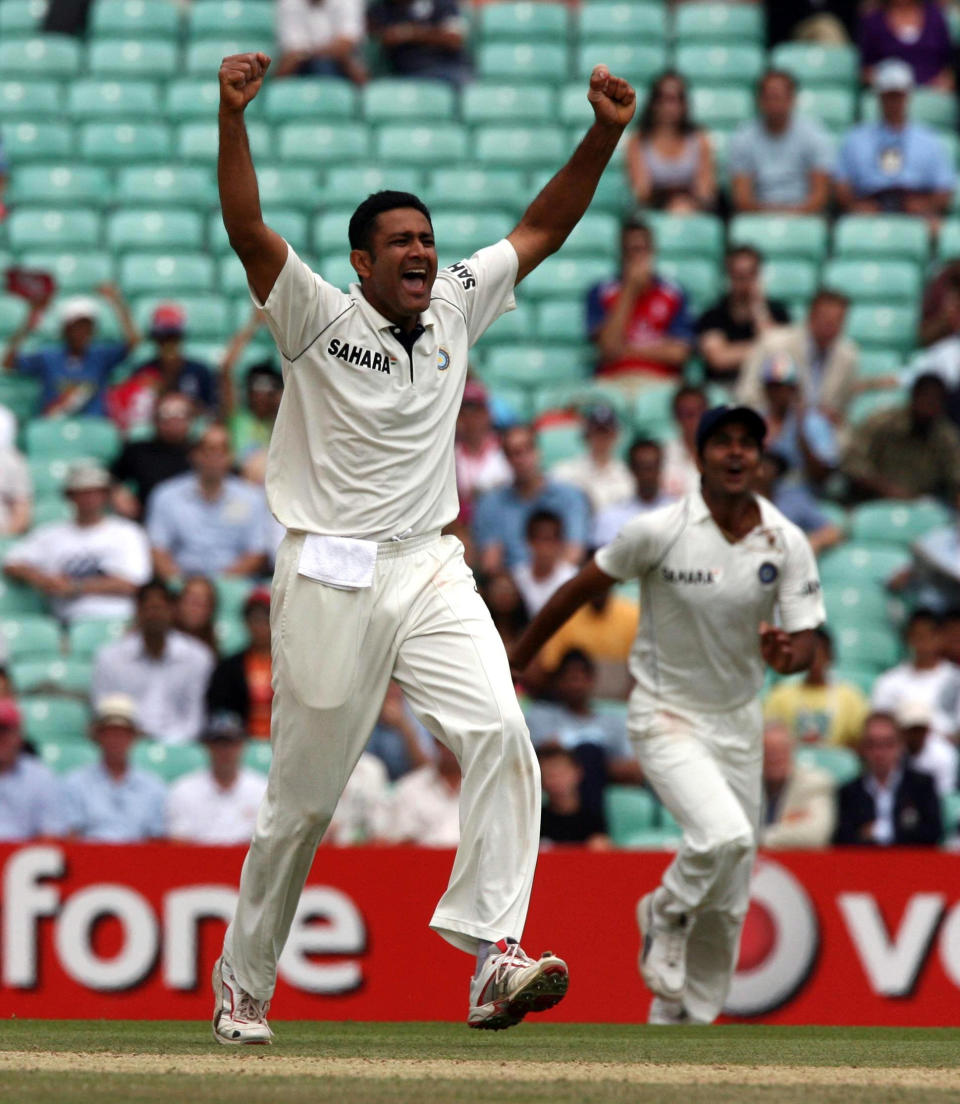 <p>Anil Kumble celebrates the wicket of Alastair Cook in 2007<br></p>