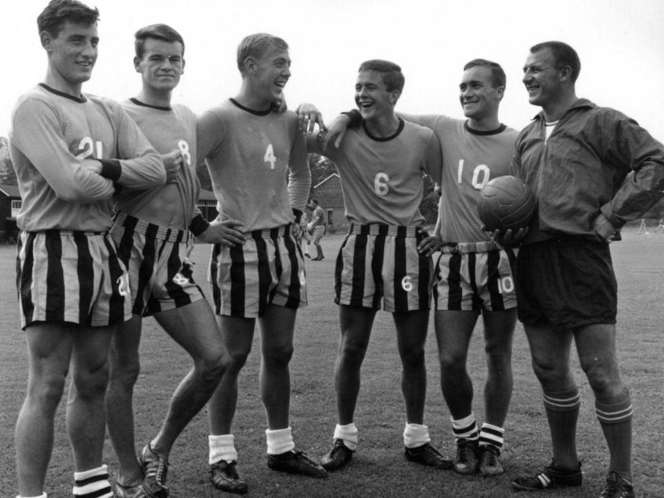 Shellito, third from the left, with his Chelsea teammates and coach in 1967 (Getty)