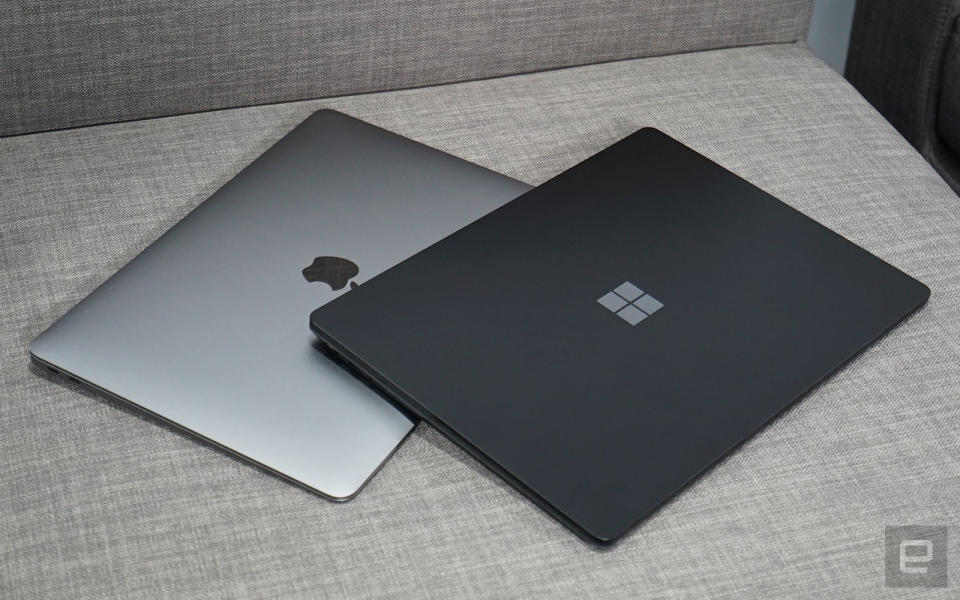 Surface Laptop 2 MacBook Air