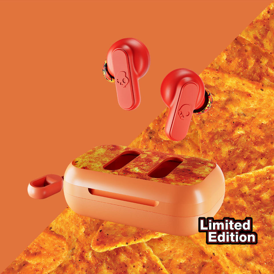 Skullcandy X Doritos case