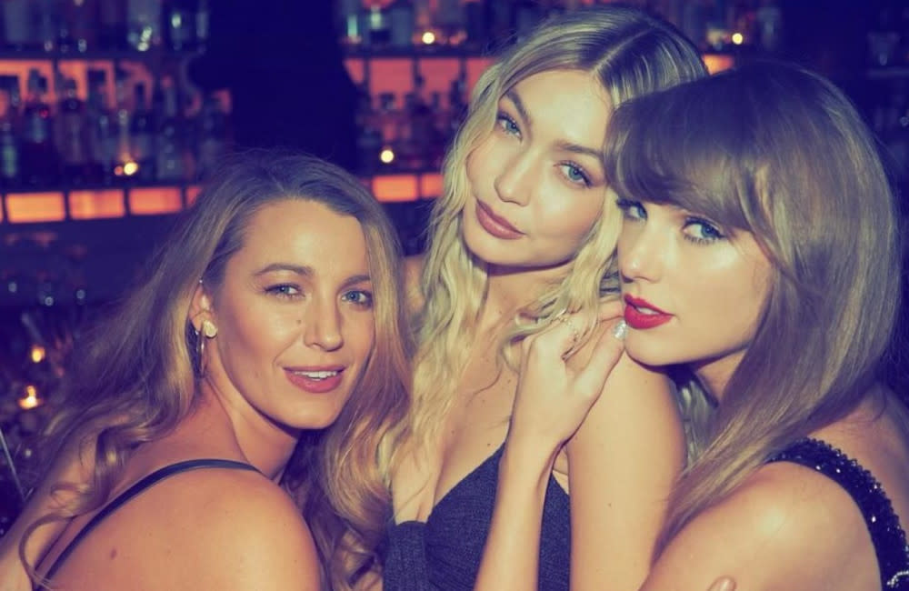 Taylor Swift, Gigi Hadid und Blake Lively credit:Bang Showbiz