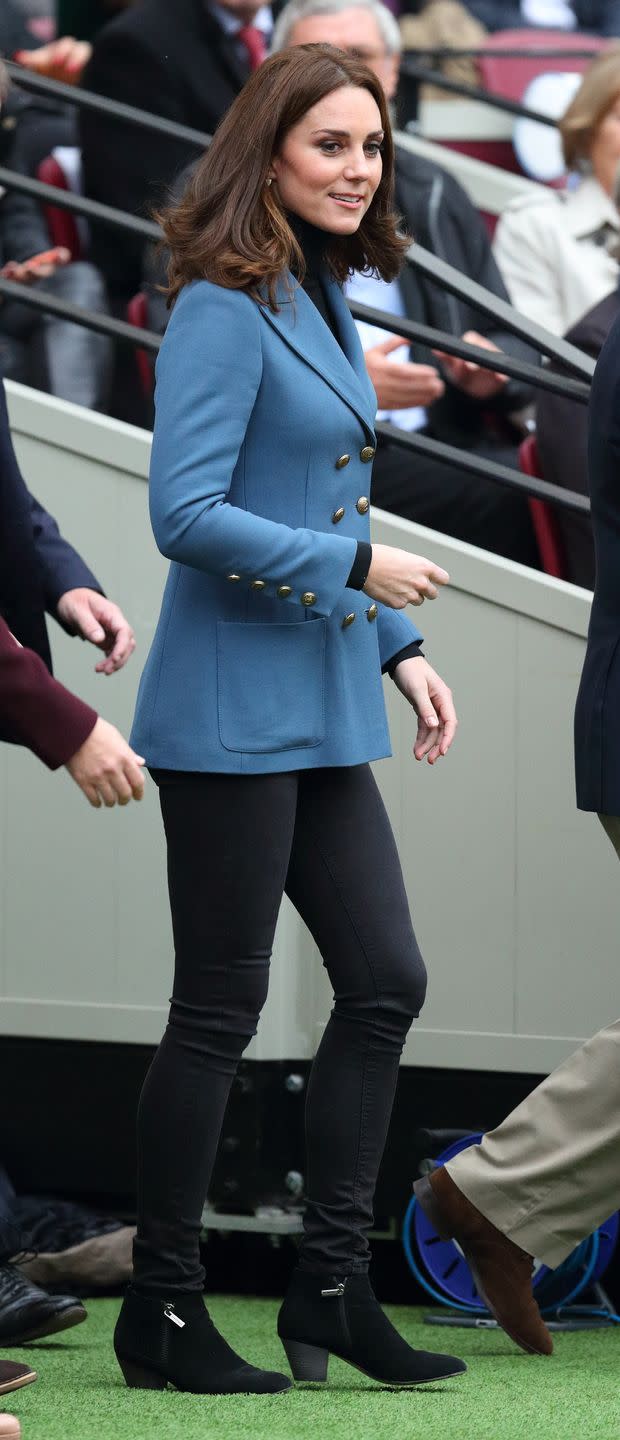 2017: Kate Middleton (pregnant with Prince Louis)