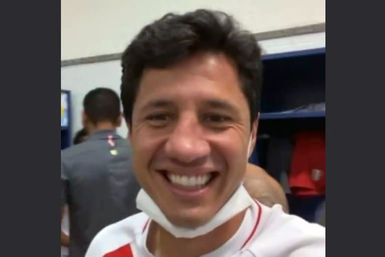 Lapadula, con el tabique fracturado tras el partido contra Paraguay, por la Copa América