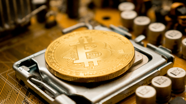 Bitcoin Mining Difficulty Faces Largest Downward Adjustment Since 2022