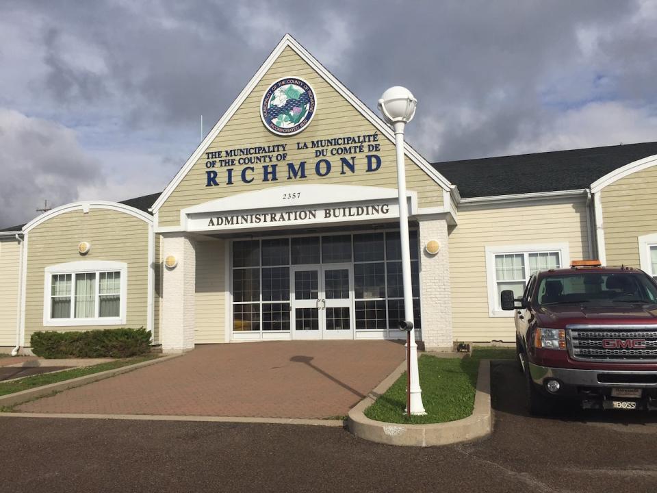 Officials with Property Valuation Services Corp. and the Nova Scotia Land Registry are looking into a list of properties that Richmond County says are not being assessed taxes.