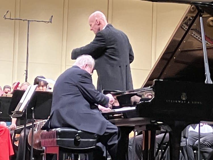 Mark Russell Smith conducting the QCSO with pianist Emanuel Ax (photo by Jonathan Turner).