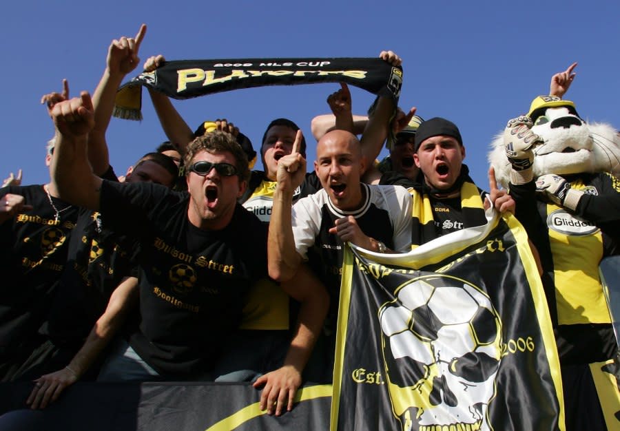 CARSON, CA – NOVEMBER 23: A Columbus Crew fan show their support prior to the 2008 MLS Cup match between the New York Red Bulls and the Columbus Crew at The Home Depot Center on November 23, 2008 in Carson, California. (Photo by Victor Decolongon/Getty Images)