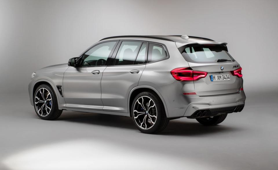 <p>At 473 horsepower, they are positioned well above the current range toppers, the 355-hp X3 and X4 M40i.</p>