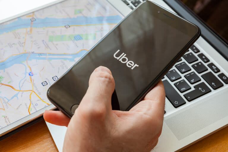 Uber no informó cómo se comporta la demanda en un día como hoy, pero la lógica indica que aumenta por la necesidad de transporte