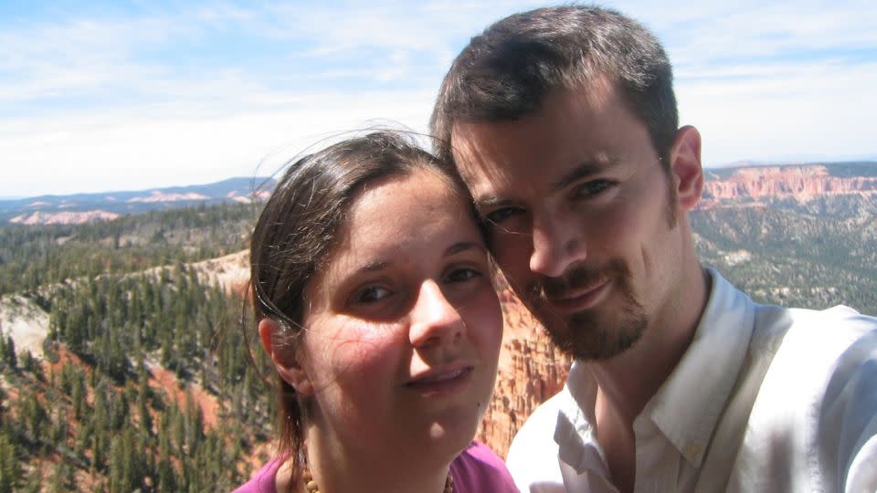 After Dan visited Gabriella in Italy, Gabriella visited Dan in the US. Here they are at Bryce Canyon. - Gabriella Vagnoli and Dan Watling