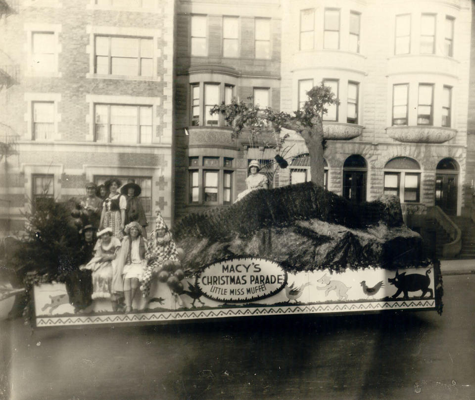 Little Miss Muffet float