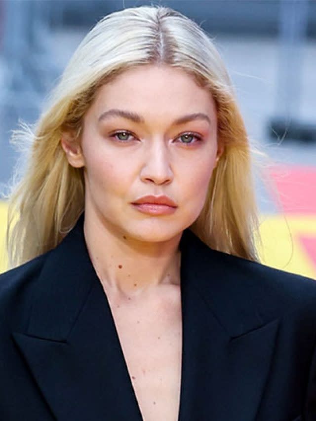 Bradley Cooper & Gigi Hadid's Age Gap Is Just as Big as Her Difference With  Leo