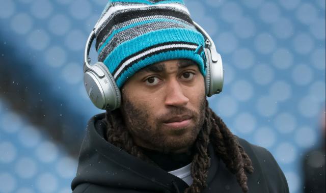 Jadeveon Clowney: Stephon Gilmore wants Panthers to bring him back - Yahoo  Sports