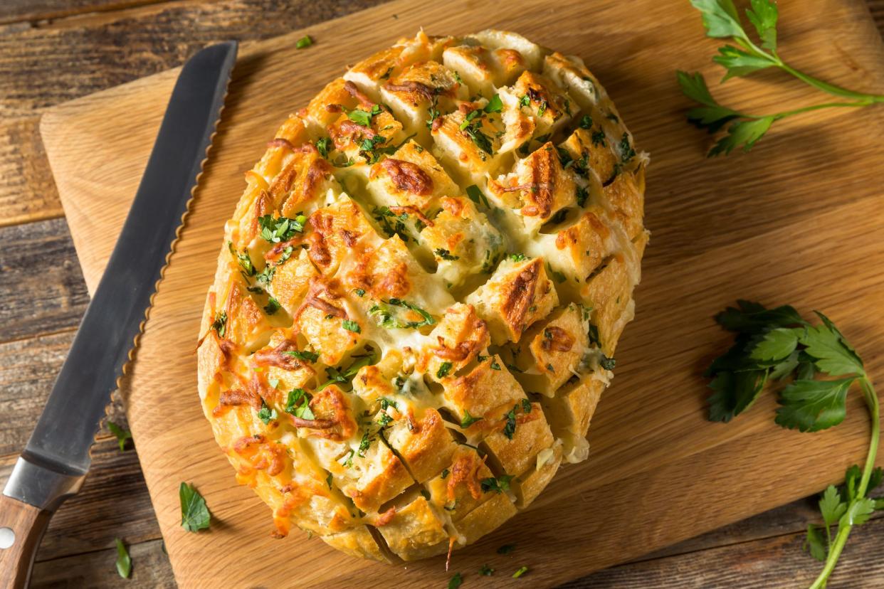 Homemade Cheesy Pull Apart Garlic Bread with Parsley