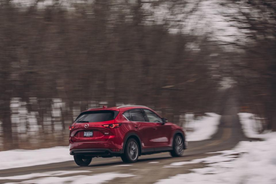 <p>2019 Mazda CX-5 Signature</p>