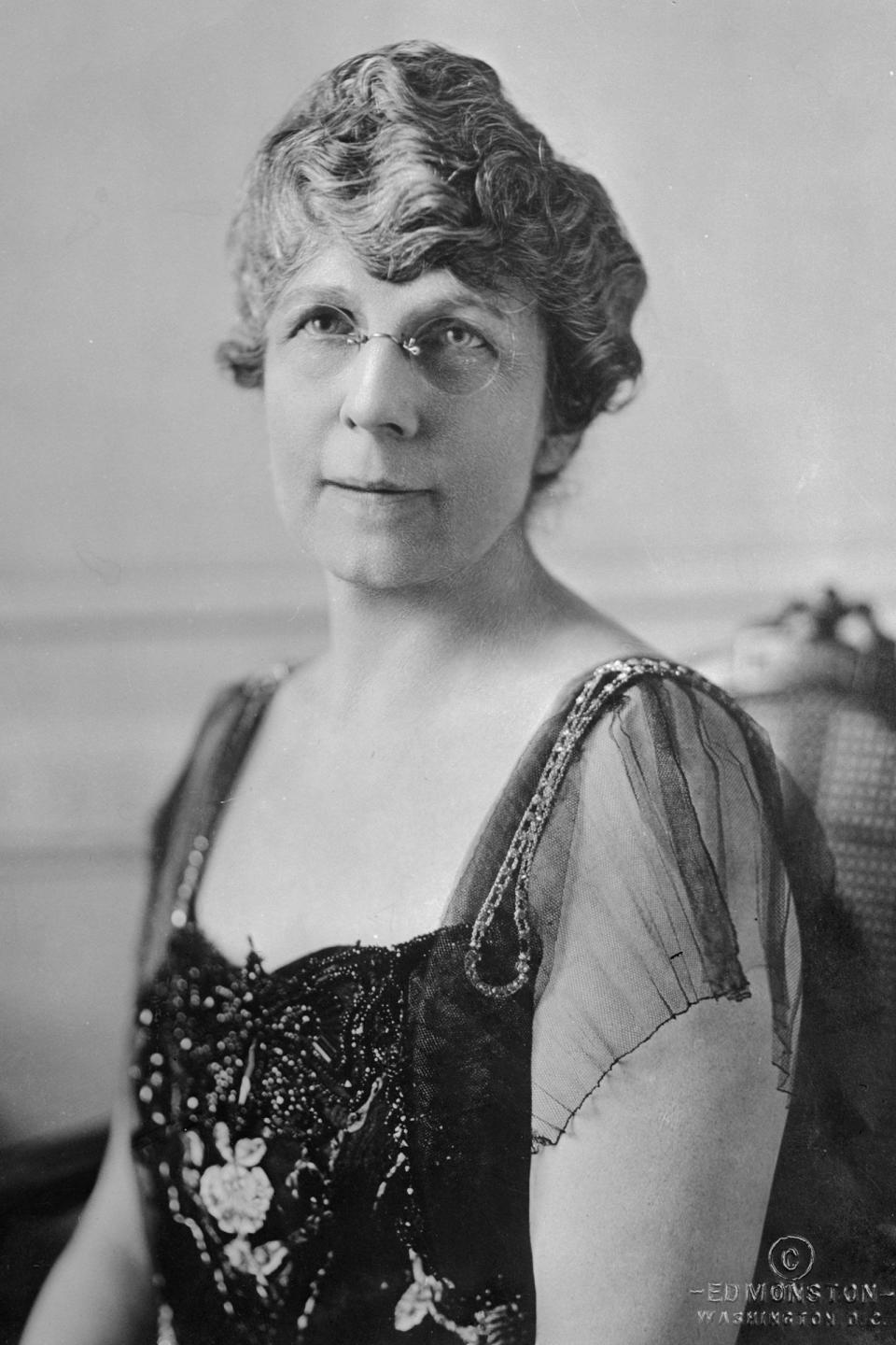 Florence Harding did not adhere to Prohibition.