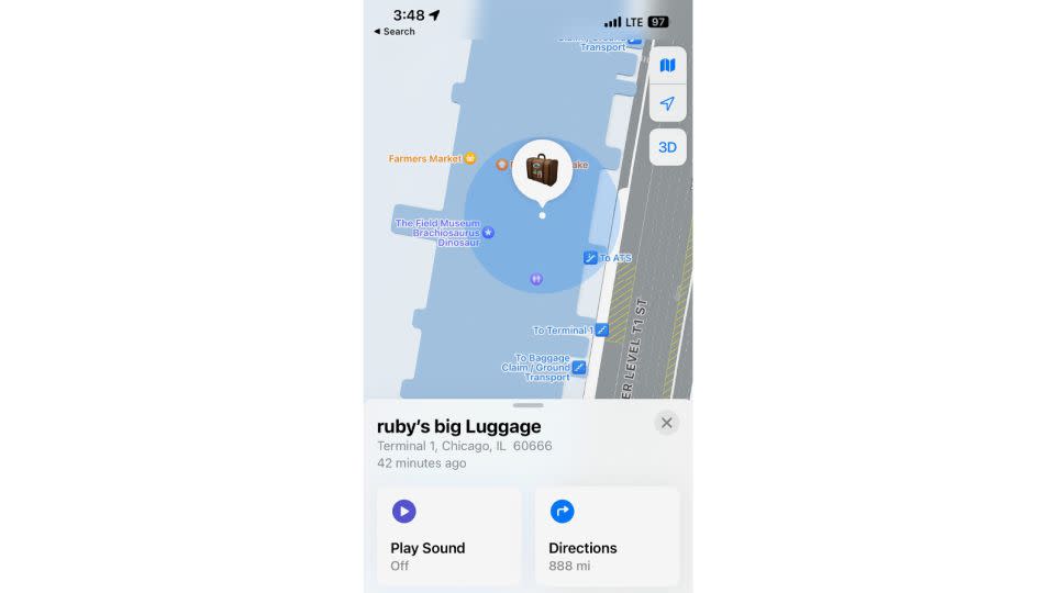 While United employees said the bag was in Baltimore, AirTag showed its correct location: Chicago.  - Sandra Schuster