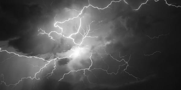 Advierten probabilidad de tormenta eléctrica para Baja California