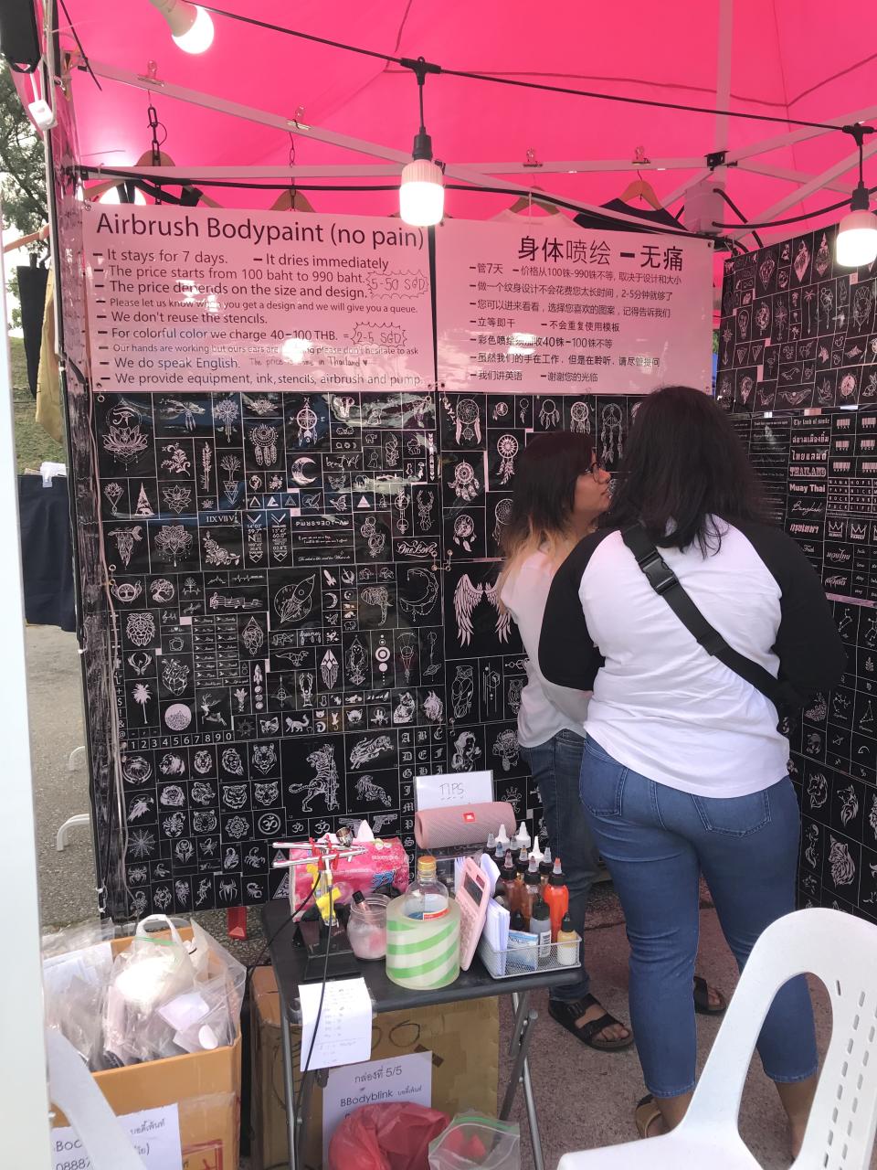 Temporary airbrush body paint tattoo shop at Chatuchak Night Market Singapore. (PHOTO: Lim Yian Lu/Yahoo Lifestyle SEA)