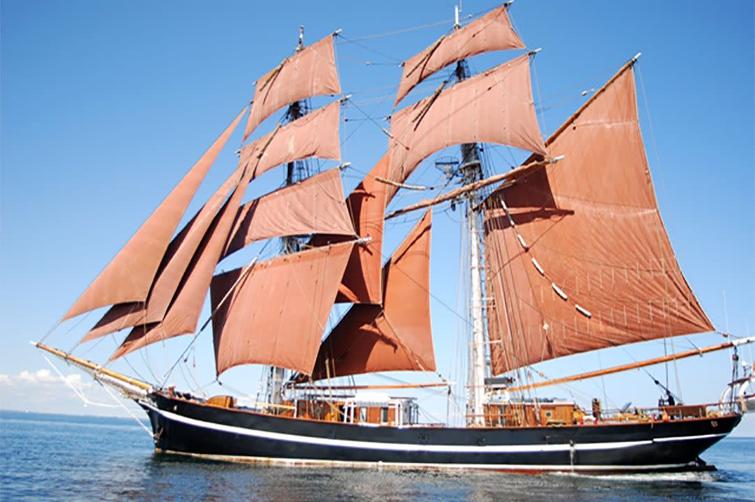 The brigantine under sail