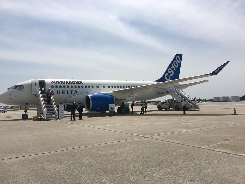 Bombardier CS100 Delta