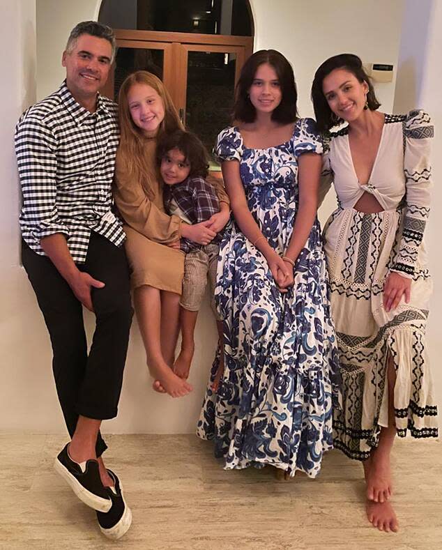 Jessica Alba, Family, Instagram