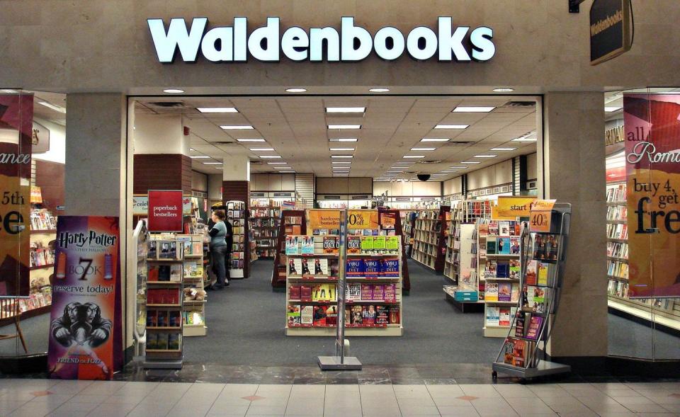 9) Waldenbooks