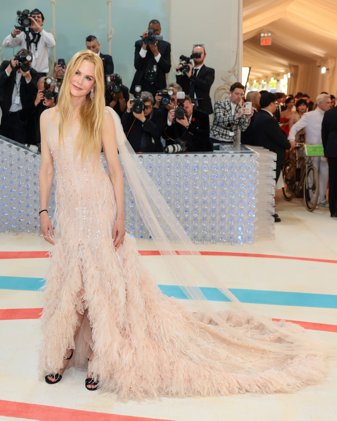 new york, new york may 01 nicole kidman attends the 2023 met gala celebrating karl lagerfeld a line of beauty at the metropolitan museum of art on may 01, 2023 in new york city photo by dimitrios kambourisgetty images for the met museumvogue