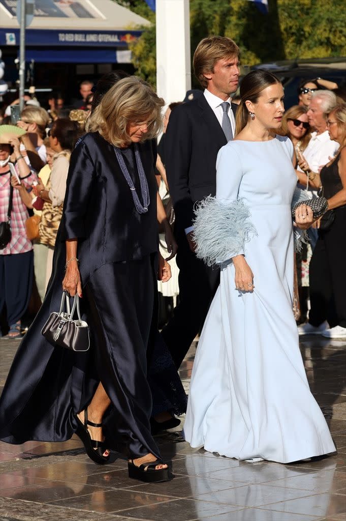 Ekatherina de Hannover en la boda de la princesa Teodora de Grecia