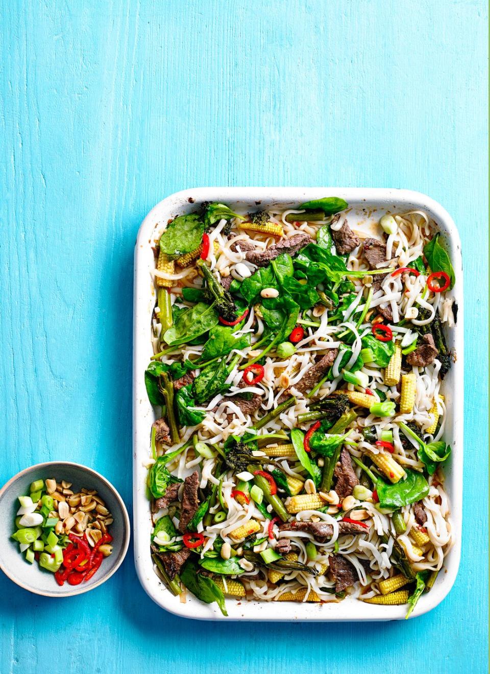 Chilli Beef Noodles Traybake - best traybake recipes 2022