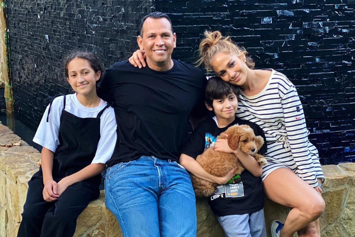 Jennifer Lopez and Alex Rodriguez Celebrate Labor Day with Adorable Family  Photos