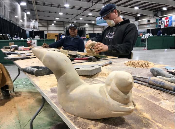 At the Great Northern Arts Festival in Inuvik, N.W.T., in 2022. A new N.W.T. arts officer will help artists understand funding opportunities and help local organizations overcome other hurdles to boost arts in the territory.  (Karli Zschogner/CBC - image credit)