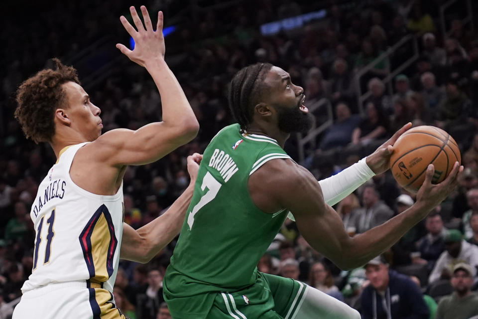 toenemen boog Verschillende goederen Brown scores season-high 41 points, Celtics beat Pelicans