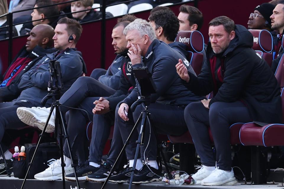 David Moyes looked shell-shocked on the bench (Getty Images)