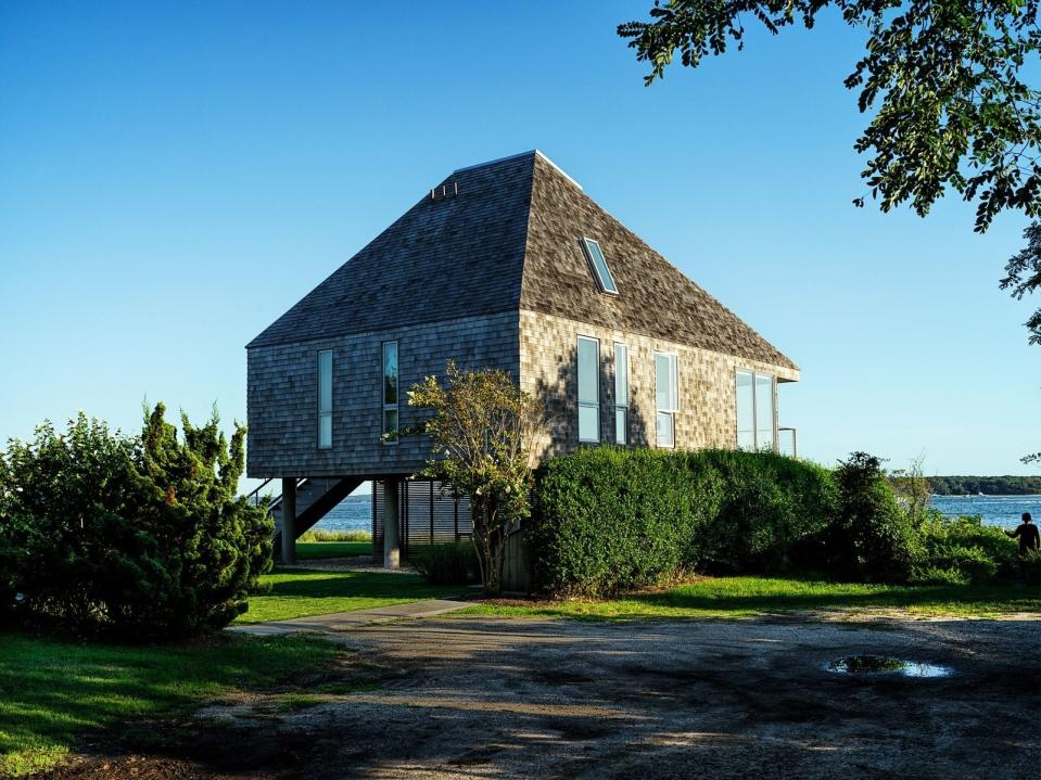 Toshiko Mori Architect
A compact beach house designed by Toshiko Mori Architect on Long Island, New York (pictured above).
Recently Completed: A new academic building at Brown University. In the works: Master plans for the Brooklyn Public Library and the Buffalo and Erie County Botanical Gardens. Awards: Principal Toshiko Mori won the Omi Arts Leadership Award and the AIA/ACSA Topaz Medallion for Excellence in Architectural Education. ► New York; tmarch.com