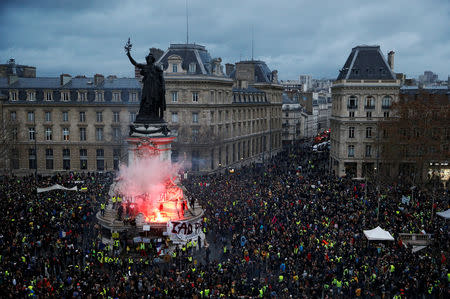 A view of the Place de la Republique as protesters wearing yellow vests gather during a national day of protest by the "yellow vests" movement in Paris, France, December 8, 2018. REUTERS/Stephane Mahe