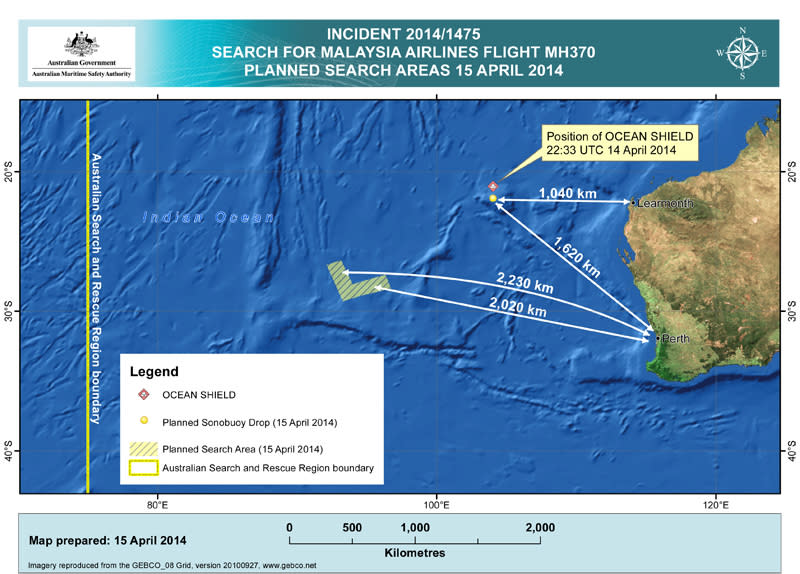 En este mapa cedido el martes 15 de abril de 2014 por el Centro Conjunto de Coordinación se observan los detalles de las labores de búsqueda del Boeing 777 de Malaysia Airlines desaparecido en el Océano Indico. (Foto AP /Centro Conjunto de Coordinación)