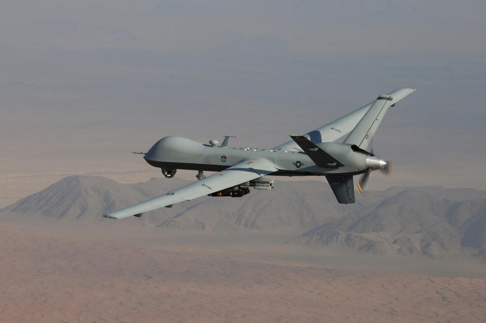美國MQ-9無人機可以配備地獄火等導彈，在瞬間成功狙擊目標，這次又傳在伊朗狙殺革命衛隊指揮官。   圖：翻攝自美國空軍官網
