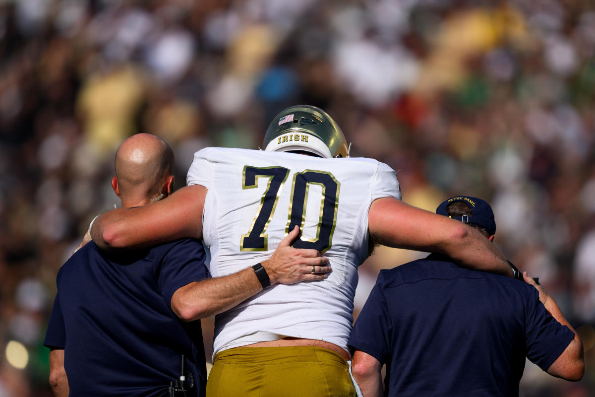 Notre Dame loses starting linemen Ashton Craig, Jordan Botelho to season-ending injuries