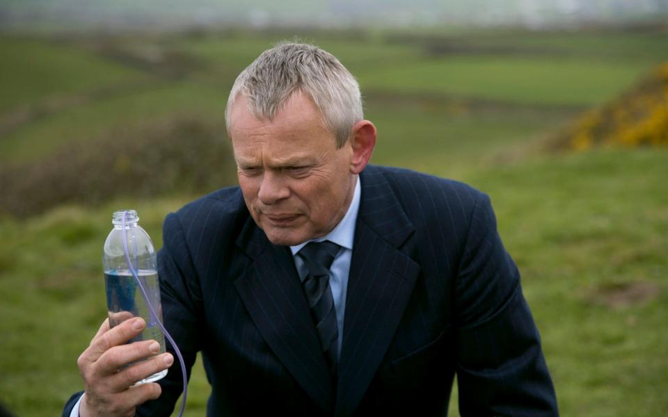 Martin Clunes as Dr Martin Ellingham - Television Stills