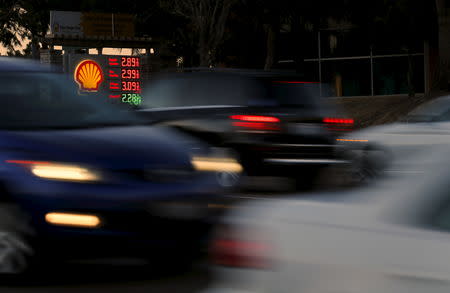 A Shell gas station is shown in Encinitas, California January 25, 2016. REUTERS/Mike Blake