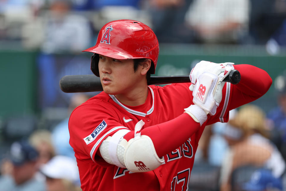 KANSAS CITY, MO - JUNE 17: Los Angeles Angels starting pitcher Shohei Ohtani (17) in the on-deck circle in the first inning of an MLB game between the Los Angeles Angles and Kansas City Royals on June 17, 2023 at Kaufmann Stadium in Kansas City, MO.  (Photo by Scott Winters/Icon Sportswire via Getty Images)