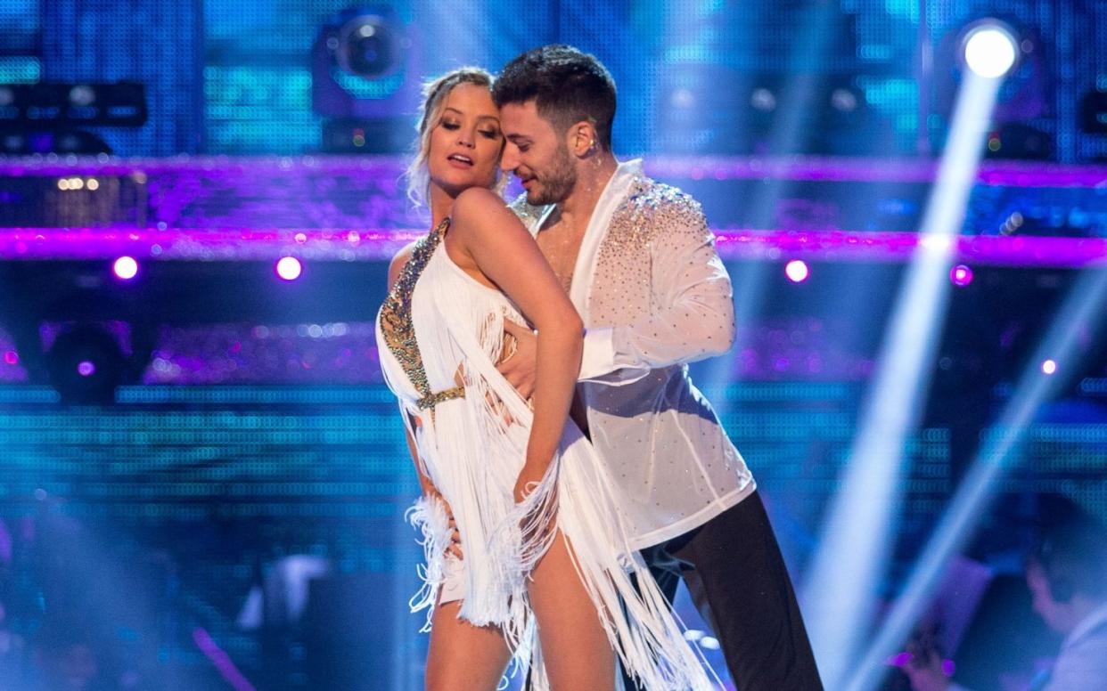 Giovanni Pernice with Laura Whitmore on Strictly in 2016