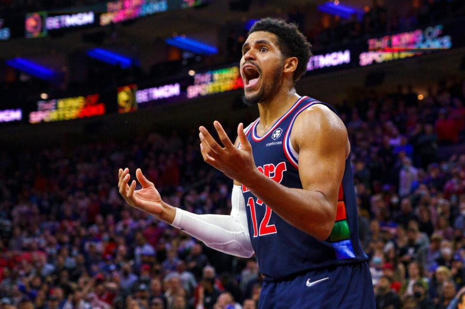 The Sixers' Tobias Harris complains about being called for an offensive foul during Wednesday's home loss to the shorthanded Heat.