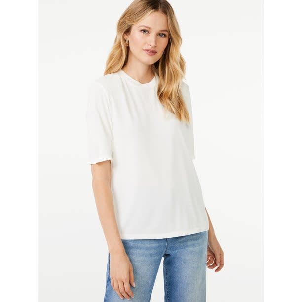 Scoop Women’s Shoulder Pad T-Shirt