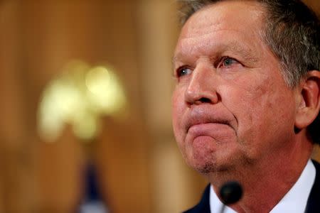 Ohio Governor John Kasich speaks as he withdraws as a U.S. Republican presidential candidate in Columbus, Ohio, U.S., May 4, 2016. REUTERS/Aaron Josefczyk